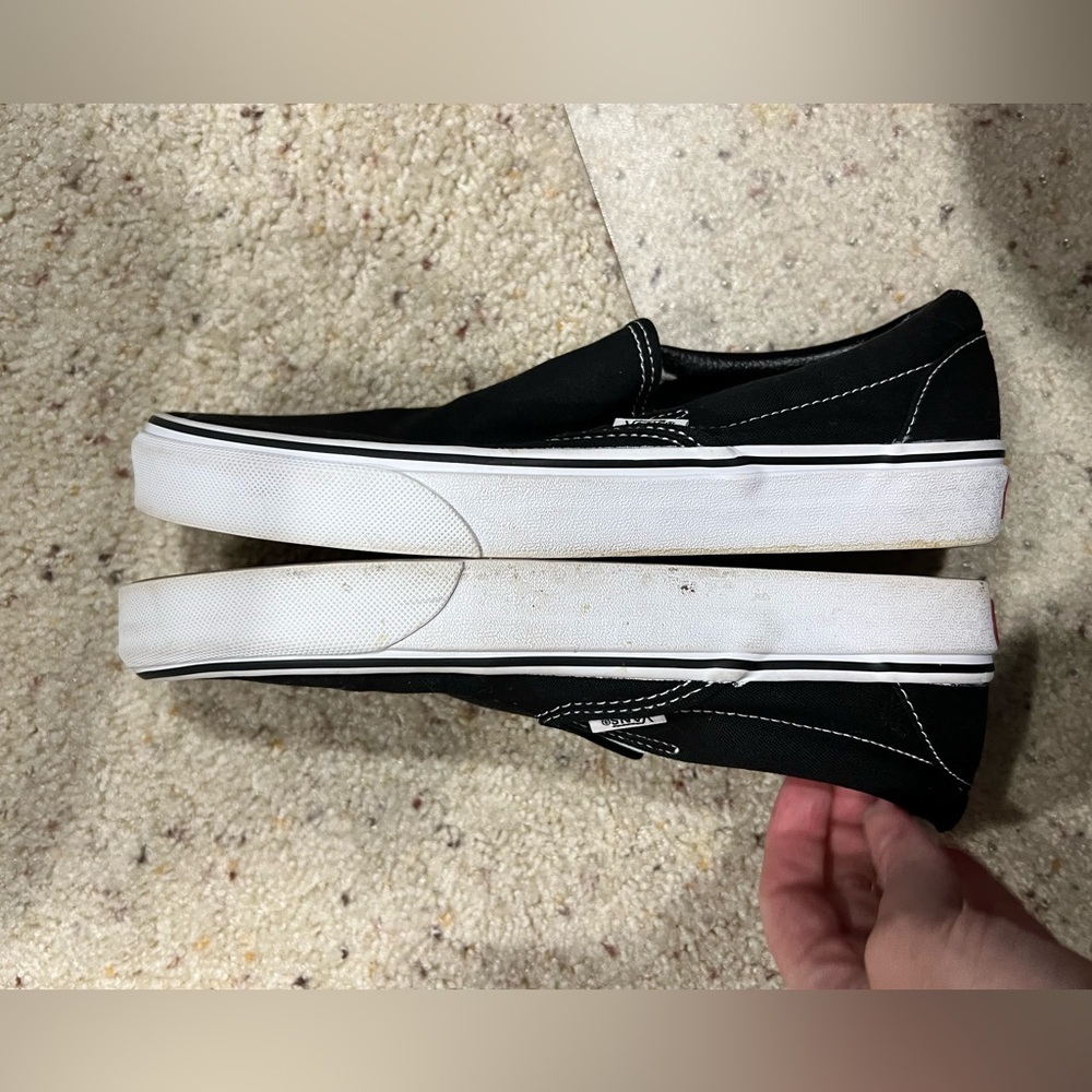 Black Vans men’s 7.5 women’s 9 - Picture 5 of 7